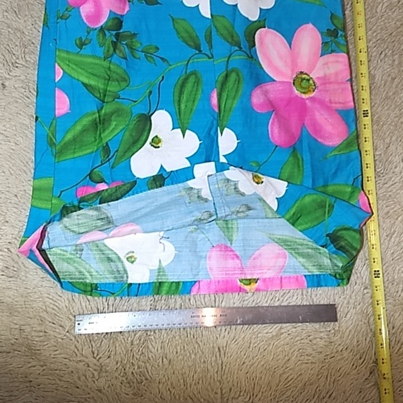 !Host Pick! Women Dress Classic Hawaiian, vintage - Picture 5 of 5